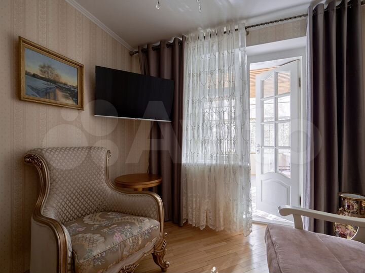 3-к. квартира, 80 м², 1/5 эт.