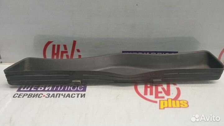 Вставка в подлокотник Chevrolet TrailBlazer