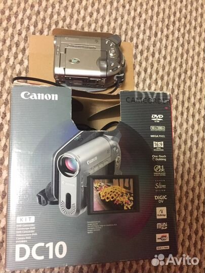 Видеокамера Canon DC 10