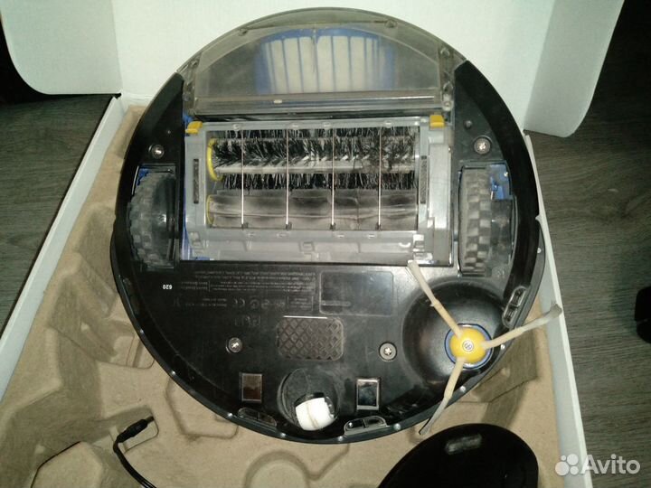 Робот пылесос