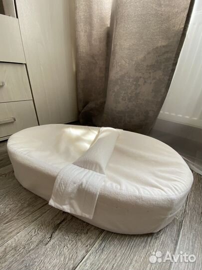 Кокон для новорожденных с простынью в подарок