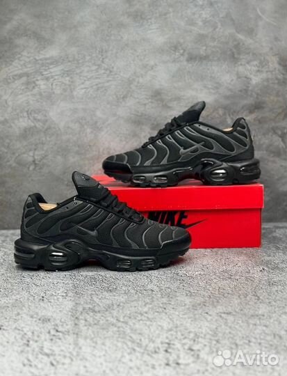 Кроссовки Nike Air Max Tn Plus