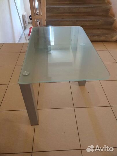 Стол для тв