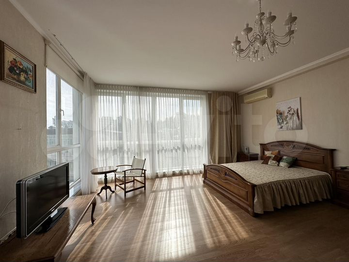 3-к. квартира, 144 м², 8/11 эт.