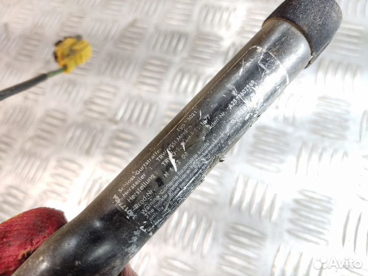 Ответная часть ремня безопасности Gl x164