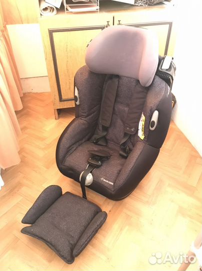 Автомобильное кресло maxi cosi