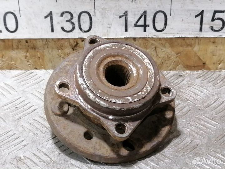 Ступица передняя Mitsubishi Galant 1993 1997