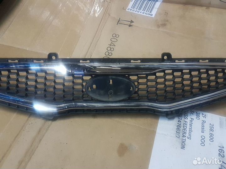 Решетка радиатора KIA picanto 2011