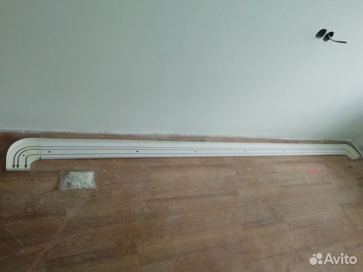 Карниз для штор бу