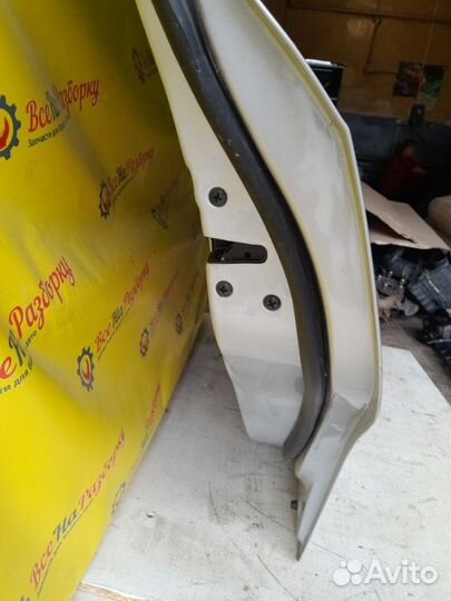 Дверь боковая задняя правая Hyundai Elantra седан