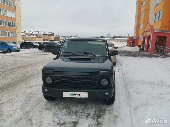 LADA 4x4 (Нива) 1.6 МТ, 2013, 200 000 км