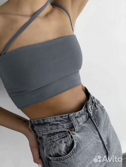 Топ серый на бретельках