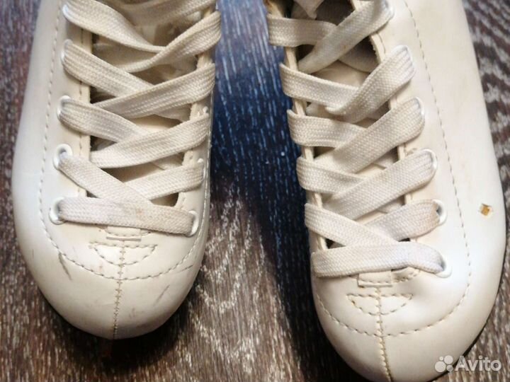 Коньки на девочку 30 размер