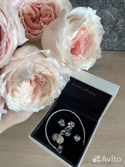 Pandora браслет с шармами новый серебро