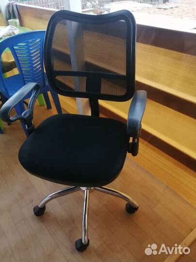 Офисное кресло Бюрократ