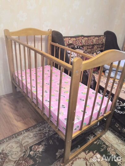 Детская кроватка