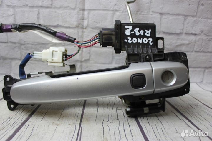 Ручка двери передняя правая Corolla Axio 2006-2012