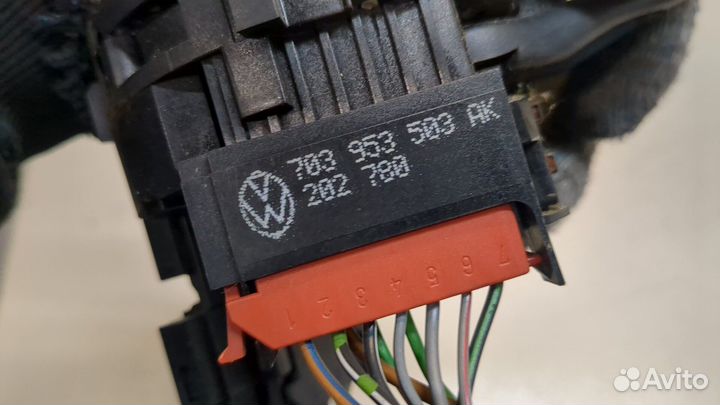 Переключатель поворотов и дворников Volkswagen Transporter 4, 1999