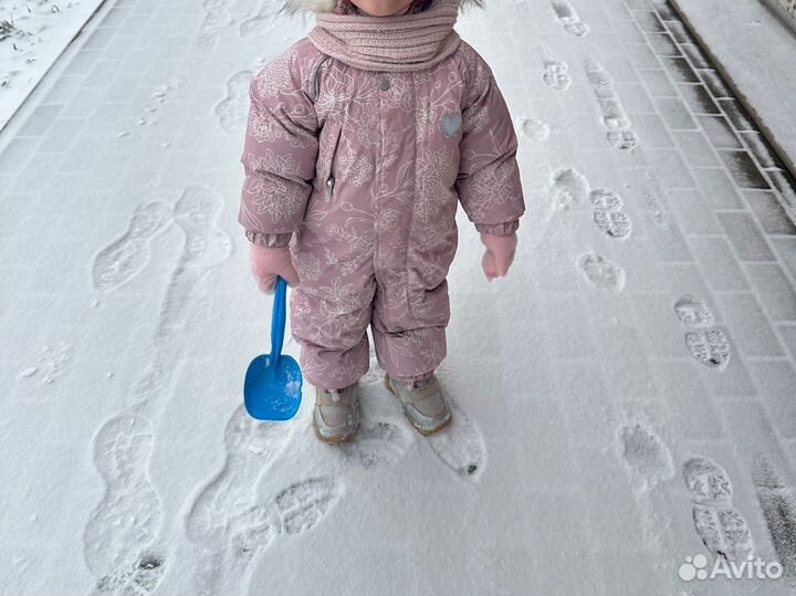 Зимний комбинезон для девочки (размер 86 -92)