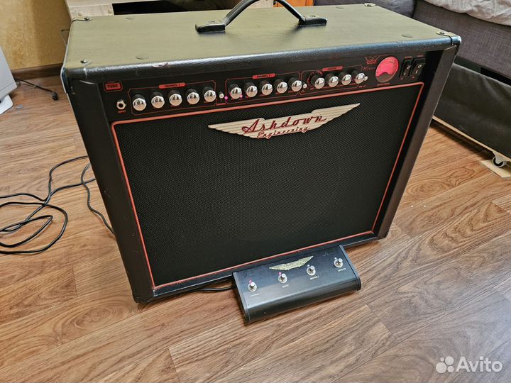 Комбик Ashdown FA 40