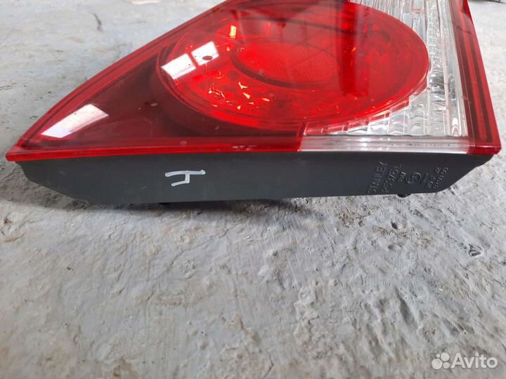 Стопы в крышку багажника Хонда civic 4D