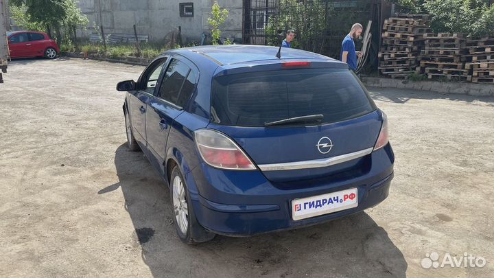 Зеркало заднего вида Opel Astra (H) 1428317