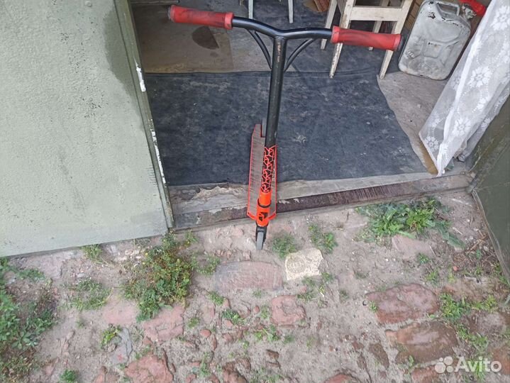 Трюковой самокат plank triton