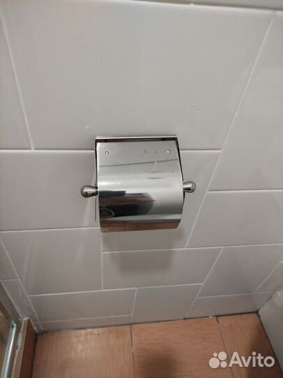 Держатель для туалетной бумаги