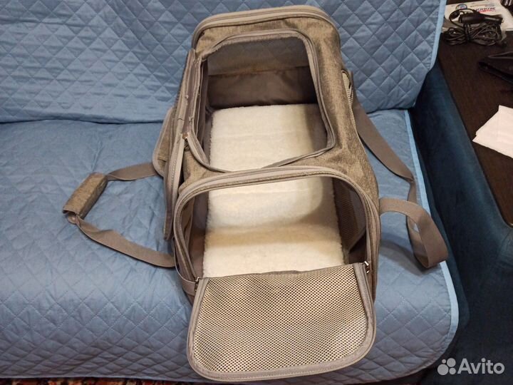 Переноска для крупных кошек и небольших собак