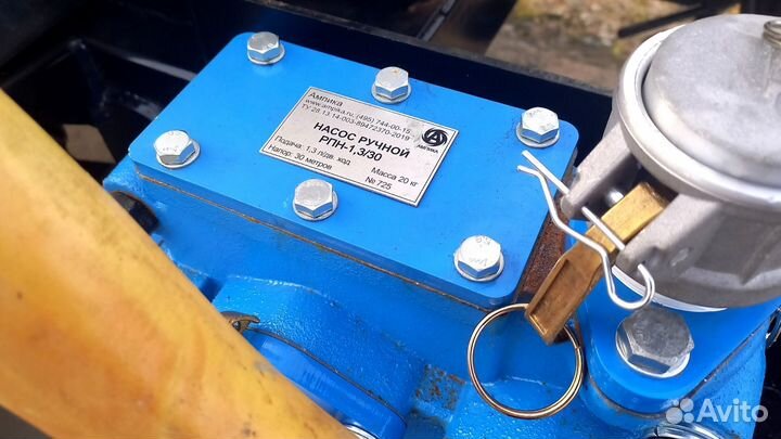 Прицеп бочка для пищевой жидкости