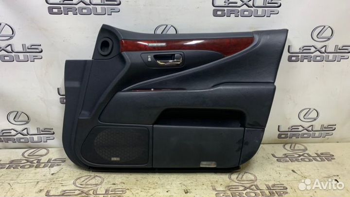 Обшивка двери прав. перед. Lexus LS460L