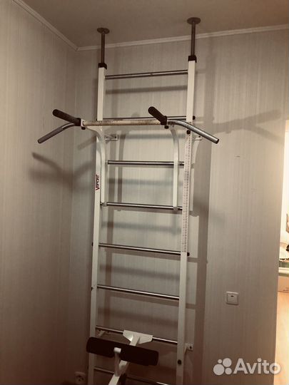 Шведская стенка с турником и брусьями