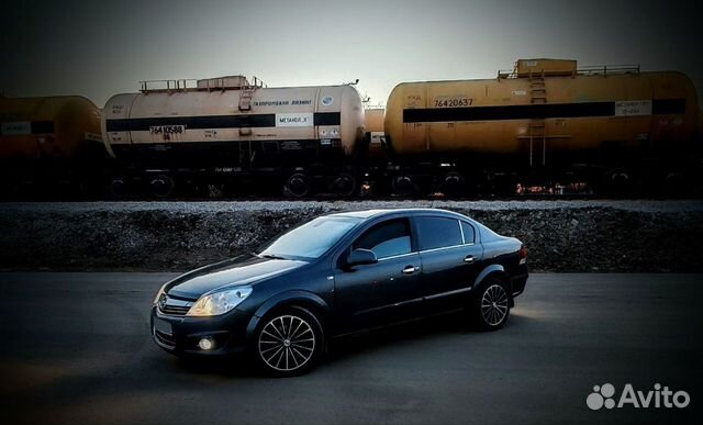 Opel Astra 1.8 AT, 2012, 260 800 км с пробегом, цена 900000 руб.