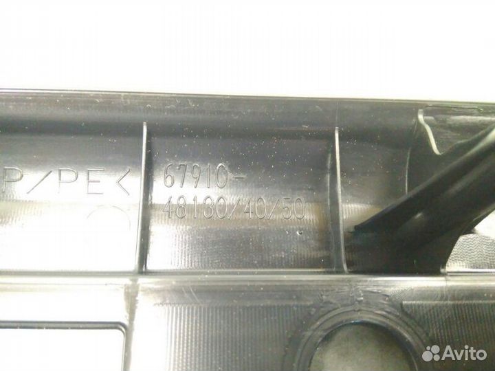 Накладка порога внутренняя передняя правая Lexus