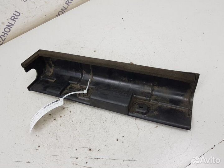 Дефлектор радиатора левый Hyundai Solaris