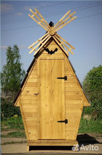 Уличный туалет деревянный Ш323