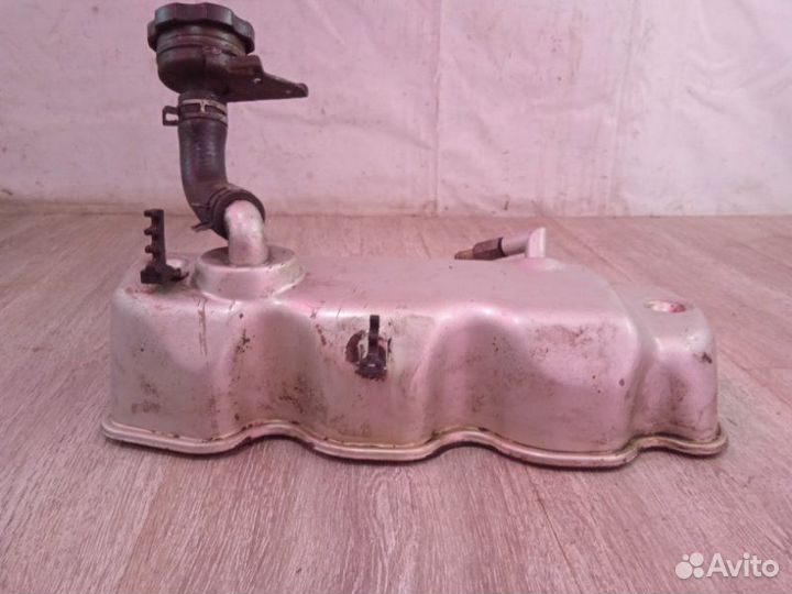 Крышка головки блока Mitsubishi Pajero L141G 6G72