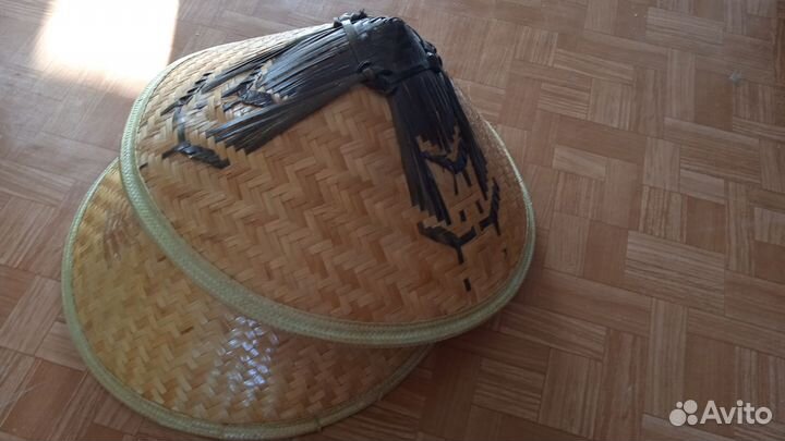 Вьетнамская конусная шляпаНон-ла