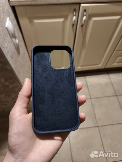 Чехол на iPhone 13 про