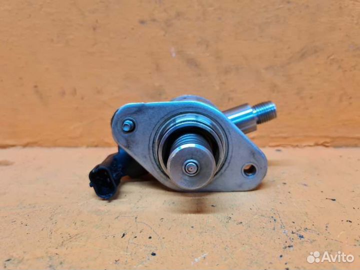 Насос топливный Cadillac Srx 3.6 2012