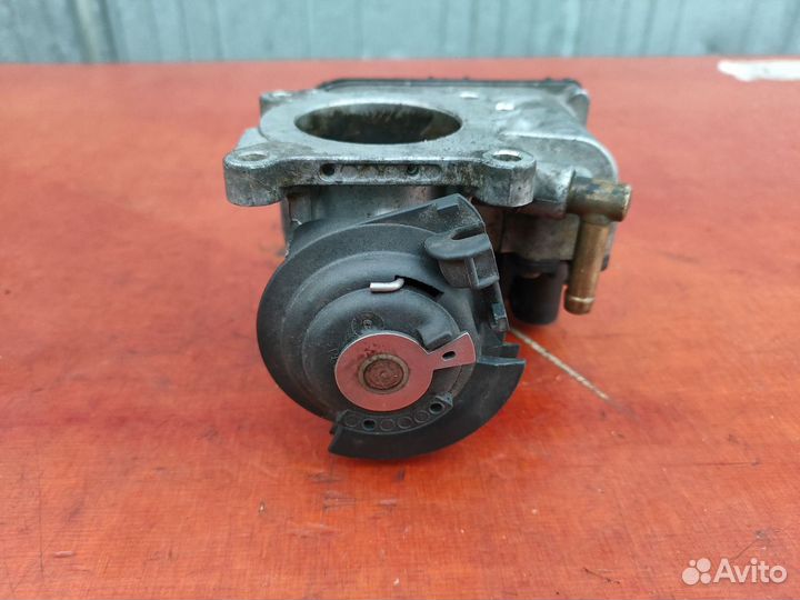Дроссельная заслонка VW Golf Polo Seat 1.4 b 1.6 б