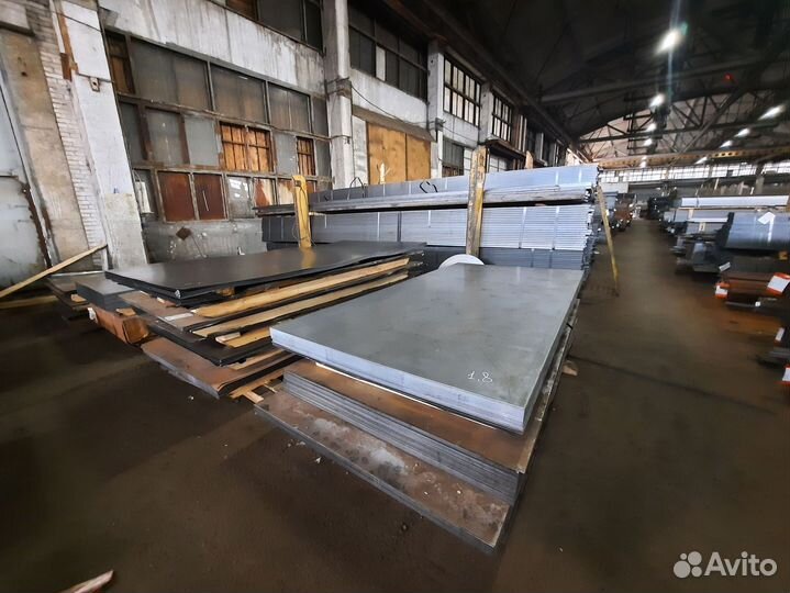 Лист горячекатаный с чечевичным рифл. 3х1250х2500