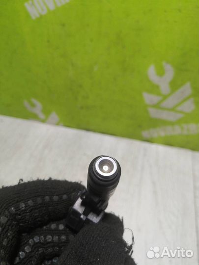 Форсунка инжекторная Пежо 206