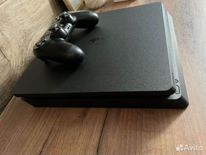 Sony PS4 slim 1tb + игра в подарок