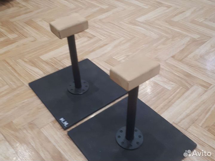 Стойки гимнастические