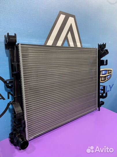 Радиатор охлаждения двигателя основной Renault log