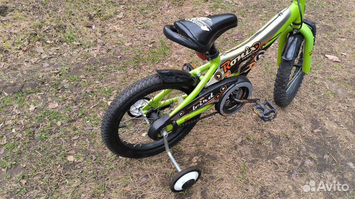 Детский велосипед 16