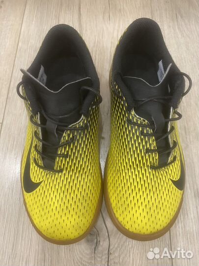 Nike р-р 31 в отличном состоянии