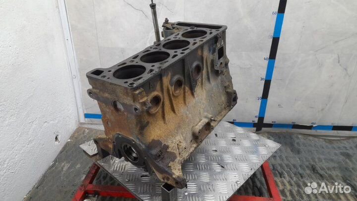 Блок цилиндров Лада 2107 21067 2009
