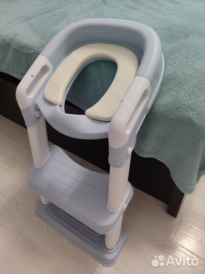 Сидушка на унитаз со ступенькой новая